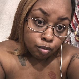 Meet your Posher, Evelyn